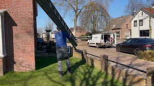 Schoorsteen onderhoud Geldrop ladder bus